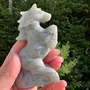 Labradorite (1) horse carving | Crystal